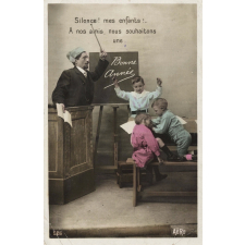 Silence! mes enfants!… A nos amis, nous souhaitons une Bonne Année.