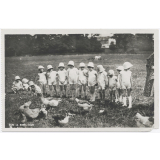 Pantin - Ecole Maternelle de plein Air (1923 - 1931) - Dans la basse-cour.