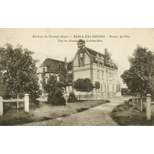 Environs de Verneuil (Eure) - Ecole des Roches - Maison des Pins - Vue du chemin de la Guichardière.