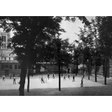 Lycée Henri IV à Paris. Tennis.