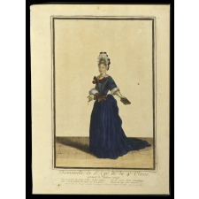 Demoiselle de St-Cyr de la 4e classe, portant le ruban rouge.