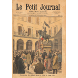 Manifestation des étudiants devant la statue de Jeanne d'Arc.