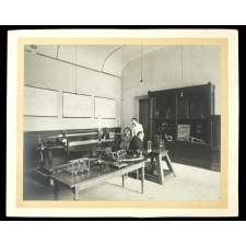 Université de Paris, Faculté des Sciences, Laboratoire de mécanique physique et expérimentale.