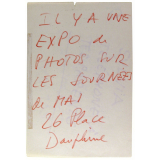 Il y a une expo de photos sur les journées de mai.