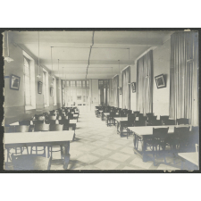 Lycée de jeunes filles du Mans, le réfectoire.