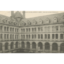 12 - Séminaire de Villiers-le-Sec - Coin de la cour intérieure.