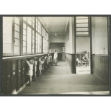 Le vestiare et la salle des grands. 
