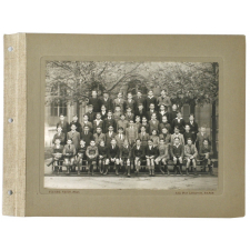 Ecole Lavoisier : classe de 1è B.