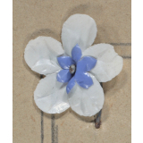 Insigne de quête de la Journée Nationale des Orphelins de la Guerre. 