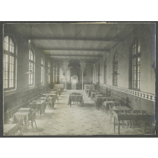 Lycée Lakanal. Salle de jeux.