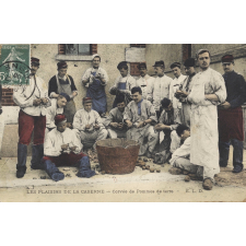 Les Plaisirs de la caserne - Corvée de Pommes de terre.