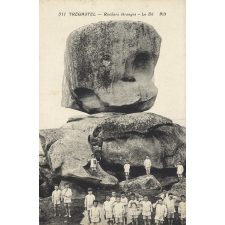 311 - Trégastel - Rochers étranges - Le Dé.