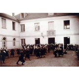 Ecole Pellerin à Beauvais - Récréation (groupe n°4) : Jeux en groupes réglés par le maître. 