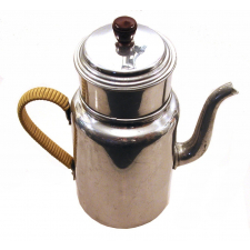 Batterie de cuisine de poupée. 