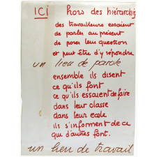 Ici, un lieu de parole, un lieu de travail.