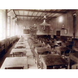 Ecole Normale d'Institutrices de Laval - Salle d'étude. 