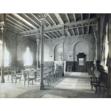 Lycée Voltaire, salle de conférences.