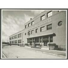 Groupe scolaire du Haut-Mesnil, Montrouge.