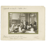 Ecole maternelle, 1 rue Marjolin, Levallois : réception des parents dans les classes.