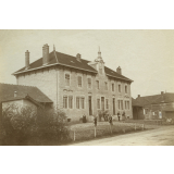 Groupe scolaire de Bantanges (1900). .