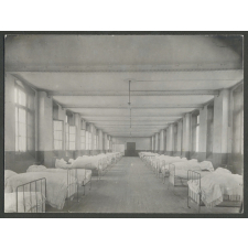 Collège de Melun : le 3ème dortoir.