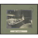 Collège de Vitry Le François. La cuisine.