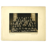 Ecole Turgot, 1ère E, photo de classe avec le directeur et le répétiteur.