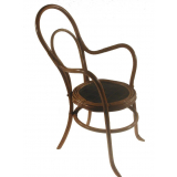 Chaise de poupée. 