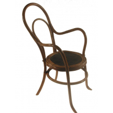 Chaise de poupée. 