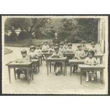 Collège de jeunes filles de Fontainebleau. Jardin d'enfants.