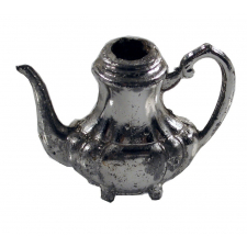 Vaisselle de poupée. 