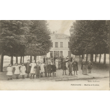 Penchard - Mairie et Ecoles.