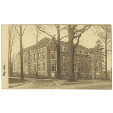 Université Catholique de Louvain - Catholic University of Louvain - Catholieke Hoogeschool van Leuven - 2e série - Asile d'aliénés pavillonnaire dans l'ancien parc du Vte de Spoelberch, à Lovenjoul. Sert à la Faculté de Médecine - Pavilion Insane-Asylum in quondam park of  Viscount de Spoelberch, Lovenjoul : department of Medicine of the University - Paviljoen van het zinneloozengesticht opgericht in het oud park van Burggraaf de Spoelberch te Lovenjoul, Ten dienste der faculteit van geneeskunde.