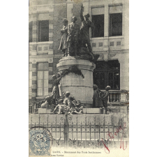 Laon - Monument des Trois Instituteurs.