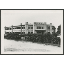 Ecole de Médecine de Dakar.