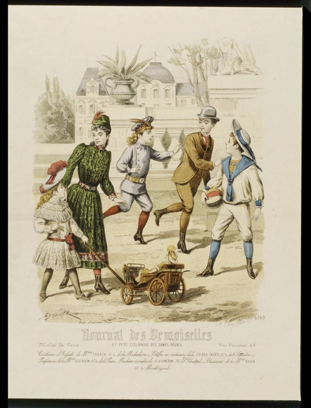 Costumes. Modèles de vêtements pour enfants. 
