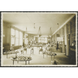 Exposition des travaux d'élèves d'une école maternelle de Boulogne-sur-Mer. 