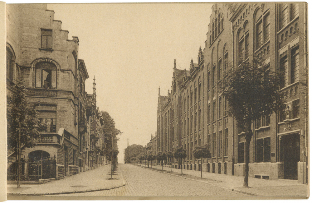 Etablissement des Fidèles Compagnes de Jésus - 93-95-97, Avenue Montjoie - Uccle - Cartes vues détachables.