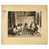Enfants de maternelle. Jeux de construction.