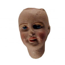 Tête de poupée.
