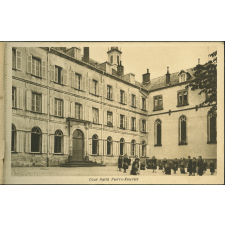 Pensionnat Notre-Dame - Mattaincourt (Vosges) - Cour Saint Pierre-Fourier.