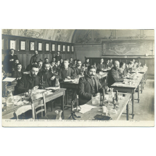1393 - Paris - La Sorbonne, Laboratoire de Botanique, Salle des Travaux Pratiques.