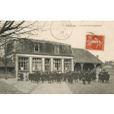 La Loupe - Cour de l'Ecole Supérieure.