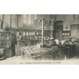 Lyon - Institution Notre-Dame des Minimes - La Cuisine.