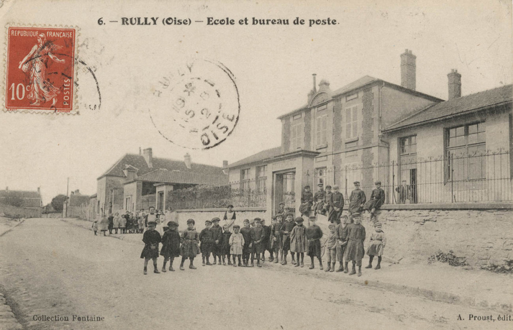 6 - Rully (Oise) - Ecole et bureau de poste.