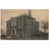 Le Mesnil-Mauger (Calvados) - Mairie et Ecole.