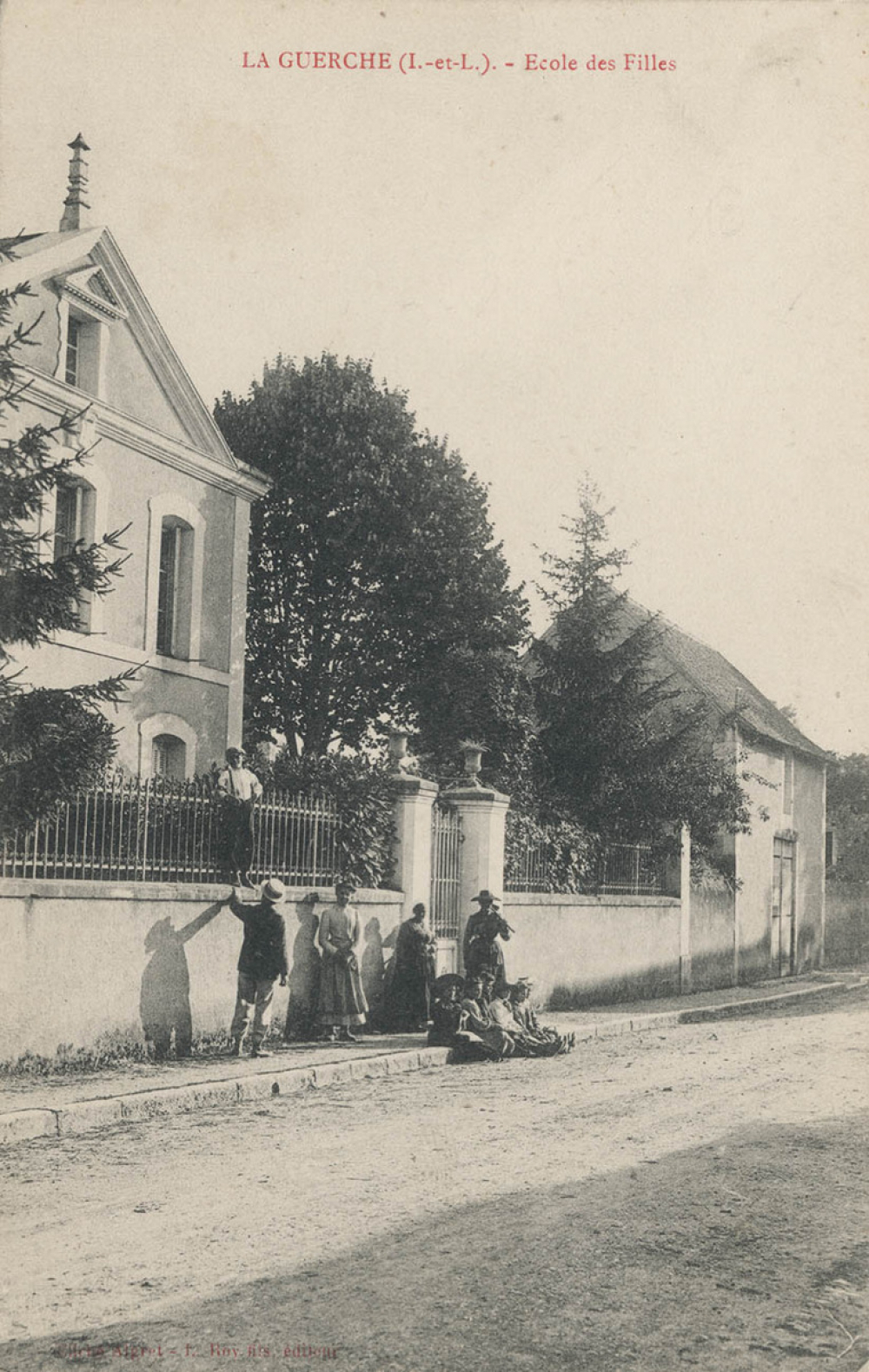 La Guerche - (I.-&-L.) - Ecole des Filles.