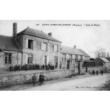 288 - Saint-Aubin-du-Desert (Mayenne) - Ecole et Mairie.