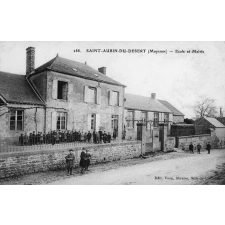 288 - Saint-Aubin-du-Desert (Mayenne) - Ecole et Mairie.