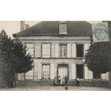 Pougy-sur-Aube - Mairie et Ecole de Garçons.